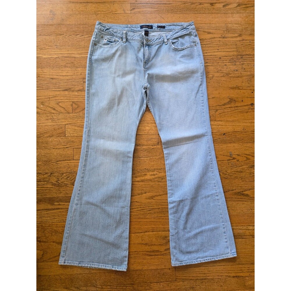 Aeropostale Womens Y2K Low Rise Flare Leg Embroidered Light Wash Jeans 13/14 Reg